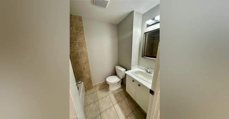 72-165 Green Valley Drive, Kitchener, ON, N2P 1K3 - 13