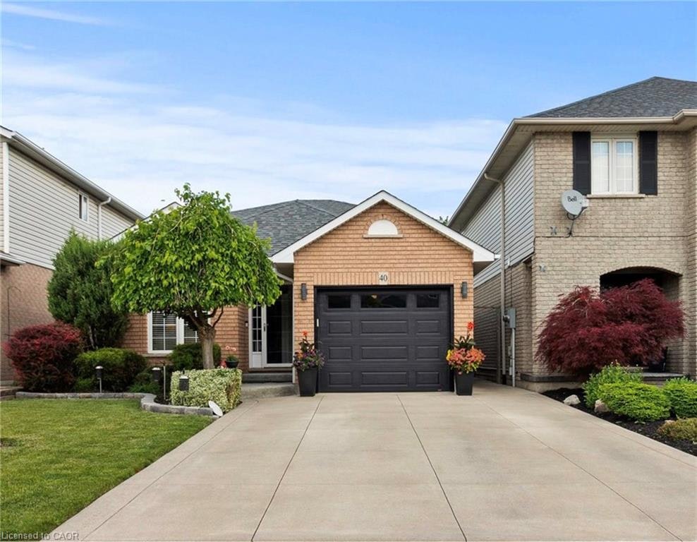 40 Bridgette Drive, Hamilton, ON, L9A 5J8