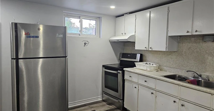 bsmt-49 Selkirk Avenue, Hamilton, ON, L8H 5L6 - 8