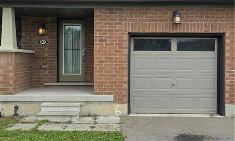 82 Scarletwood Street