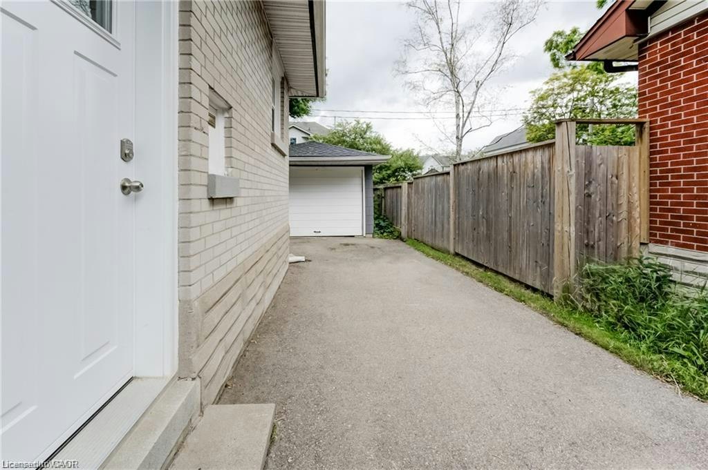 Basement-87 Elgin Crescent, Waterloo, ON, N2J 2S3 - 2