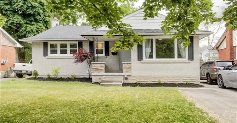 Basement-87 Elgin Crescent, Waterloo, ON, N2J 2S3