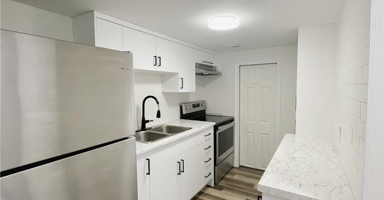 Basement-87 Elgin Crescent, Waterloo, ON, N2J 2S3 - 8