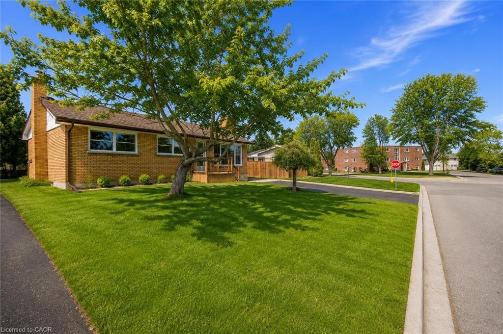 185 Burlington Street, London, ON, N5Z 3V9 - 2