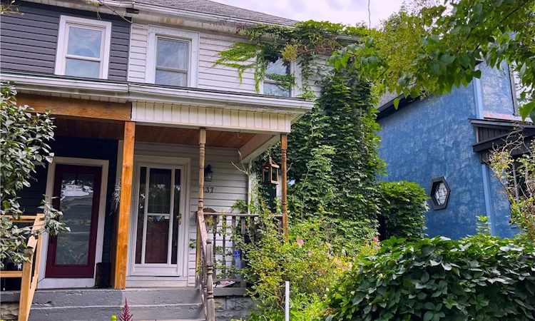 137 Maplewood Avenue