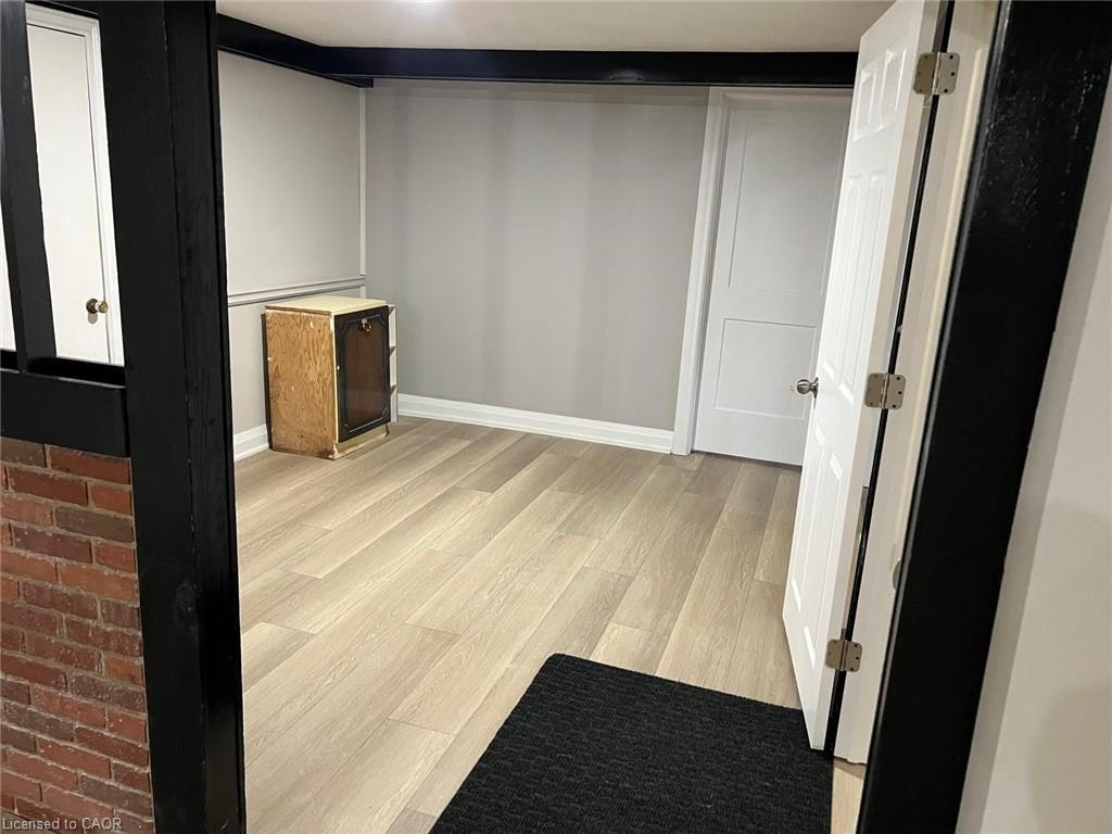 10 Rose Crescent, Hamilton, ON, L8G 3W7 - 9