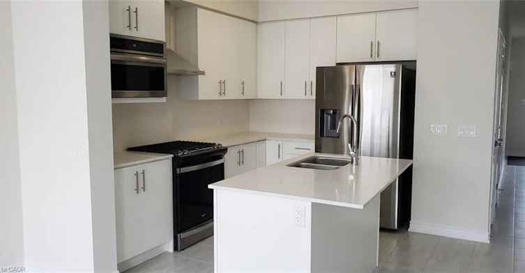 23 Gloria Street, Kitchener, ON, N0B 2E0 - 2
