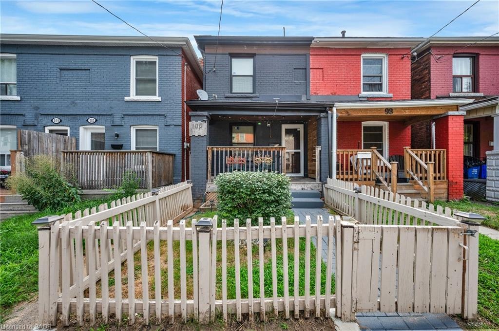 100 Gibson Avenue, Hamilton, ON, L8L 6J8