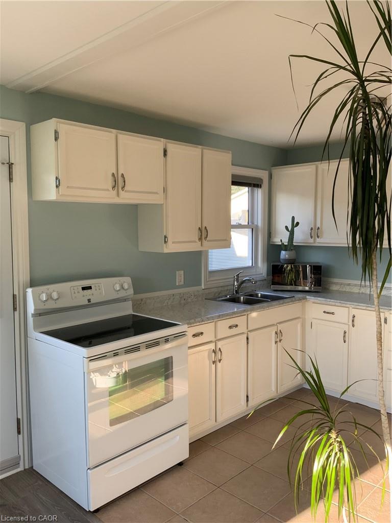 25 First Avenue, Norfolk County, ON, N0E 1M0