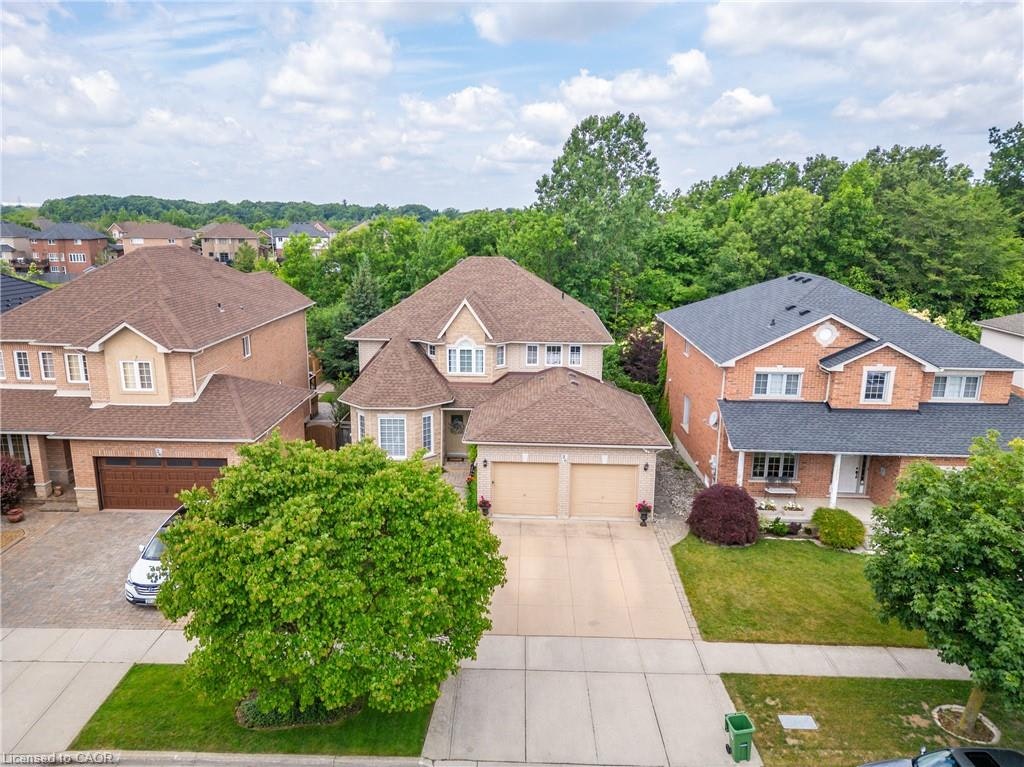 26 Shadetree Crescent, Hamilton, ON, L8J 3X2