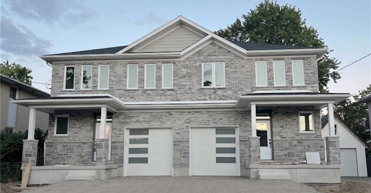 B-81 Second Avenue, Kitchener, ON, N2C 1N4 - 2