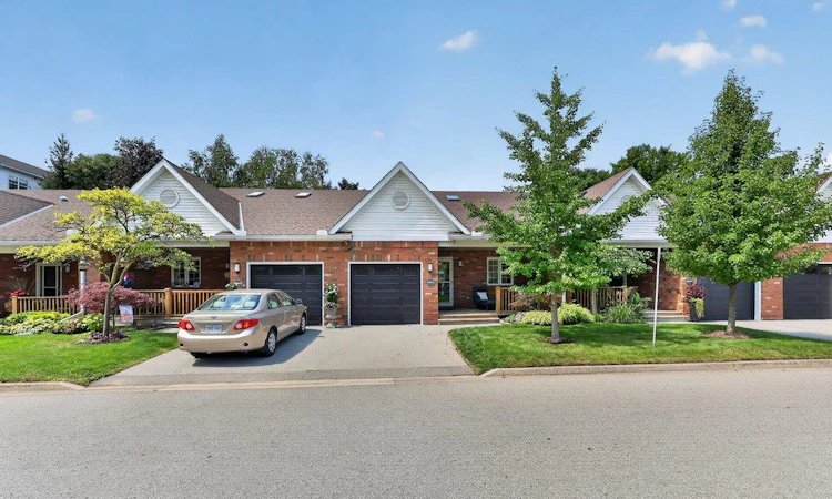 4097 John Charles Boulevard