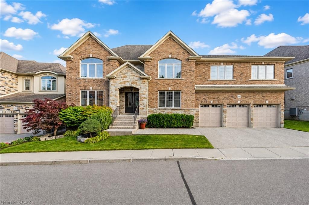 3-258 Edgewater Crescent, Kitchener, ON, N2A 4M2