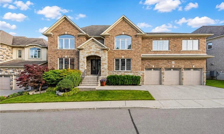3-258 Edgewater Crescent