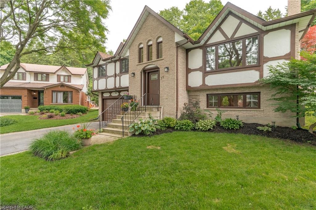 39 Wagoners Trail, Guelph, ON, N1G 3M9