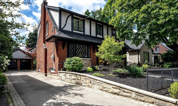 71 Stanley Avenue