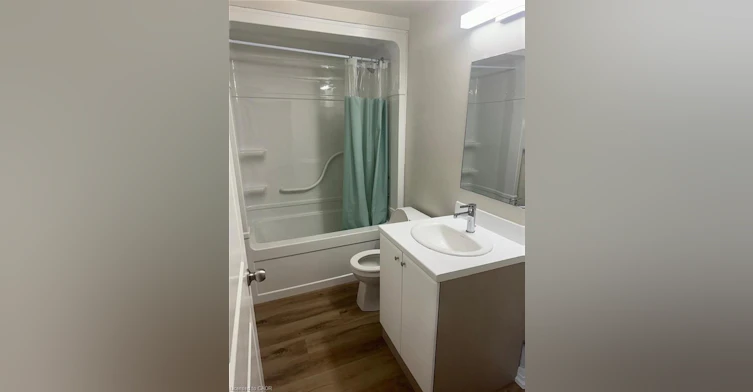 306-50 Herrick Avenue, St. Catharines, ON, L2P 2T9 - 12