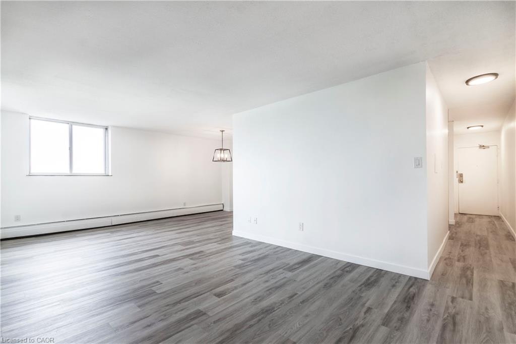 908-975 Warwick Court, Burlington, ON, L7T 3Z7 - 10