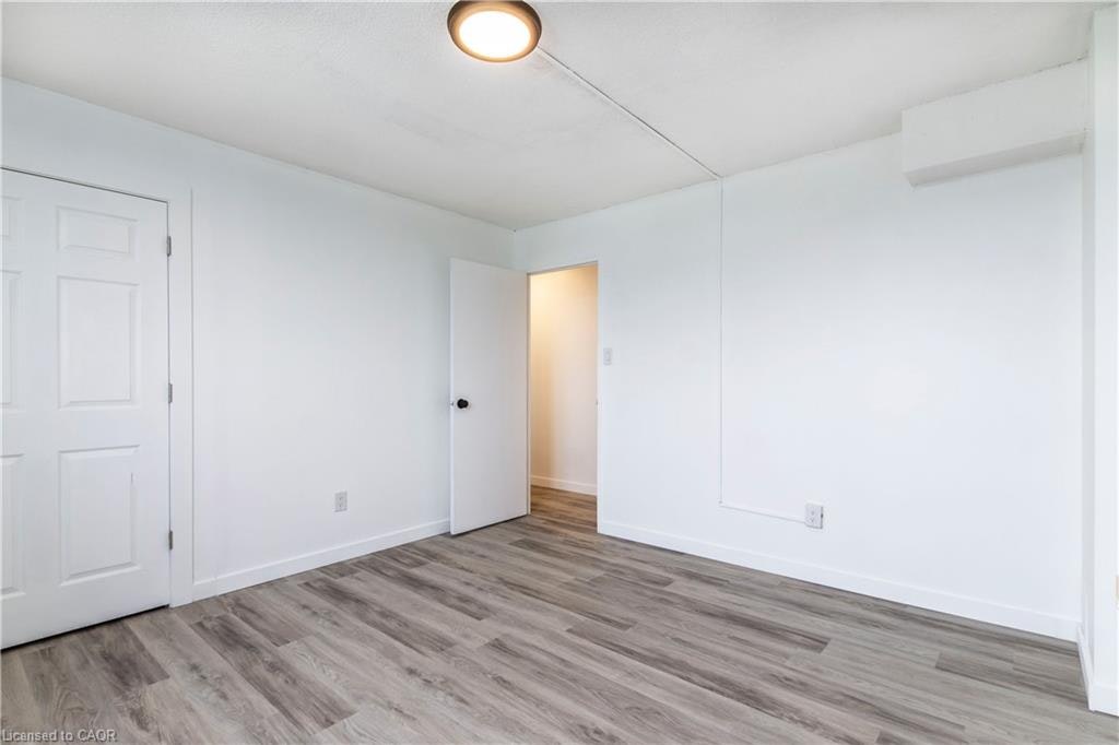 908-975 Warwick Court, Burlington, ON, L7T 3Z7 - 14