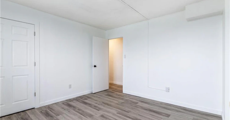 908-975 Warwick Court, Burlington, ON, L7T 3Z7 - 14