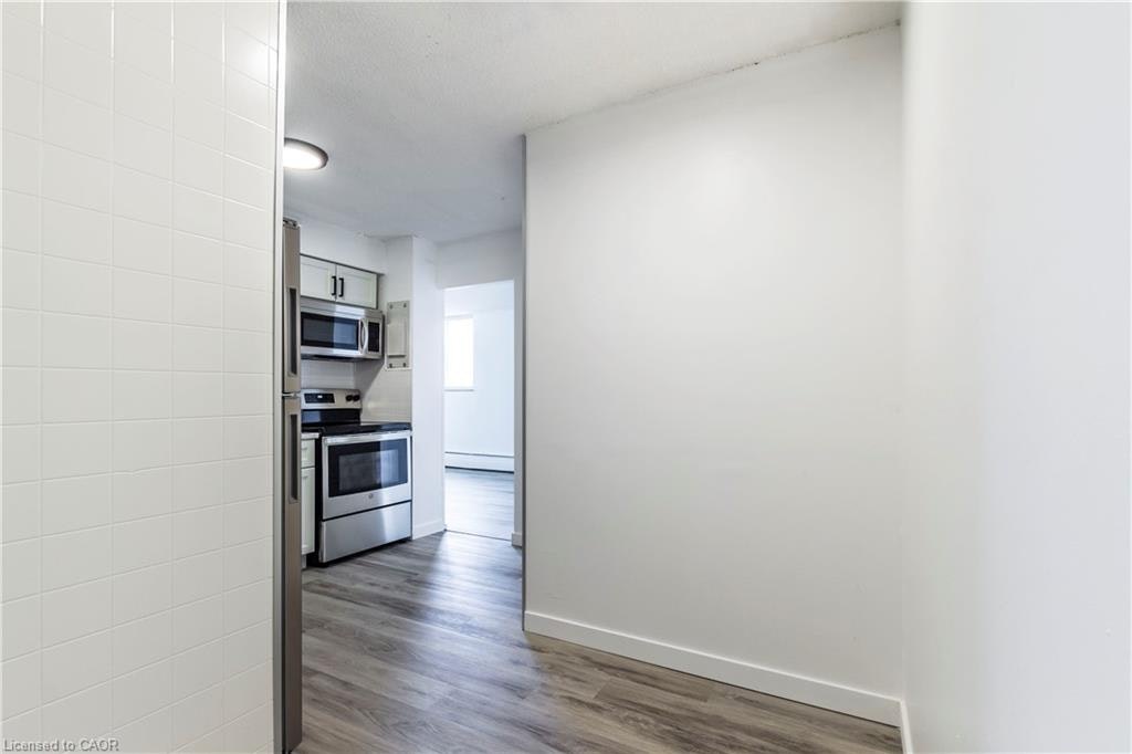 908-975 Warwick Court, Burlington, ON, L7T 3Z7 - 4
