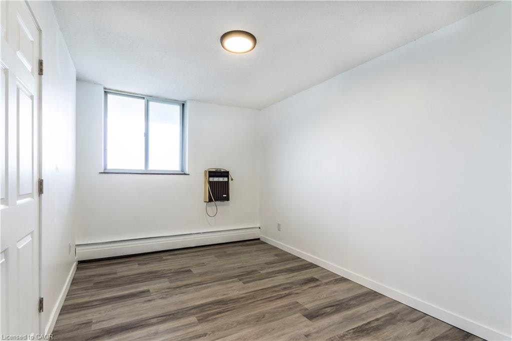 908-975 Warwick Court, Burlington, ON, L7T 3Z7 - 11