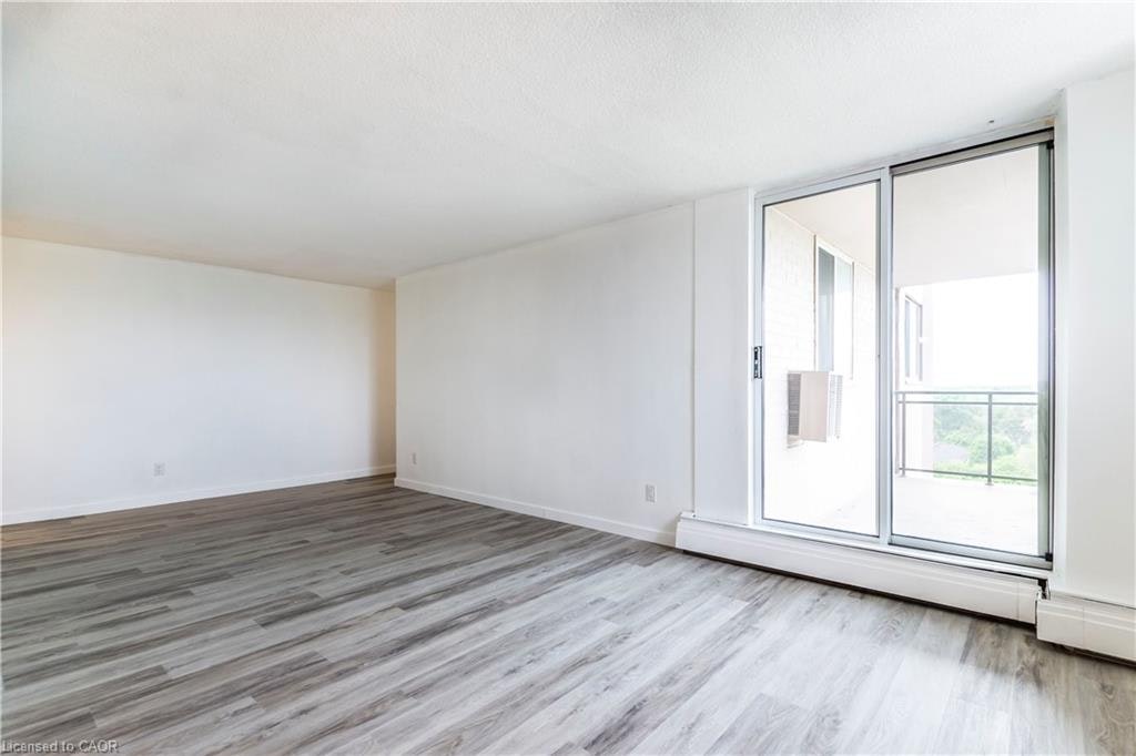 908-975 Warwick Court, Burlington, ON, L7T 3Z7 - 8