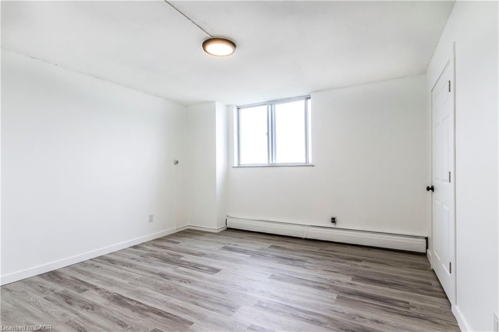 908-975 Warwick Court, Burlington, ON, L7T 3Z7 - 13
