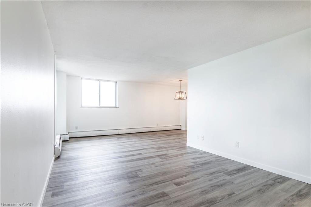908-975 Warwick Court, Burlington, ON, L7T 3Z7 - 9