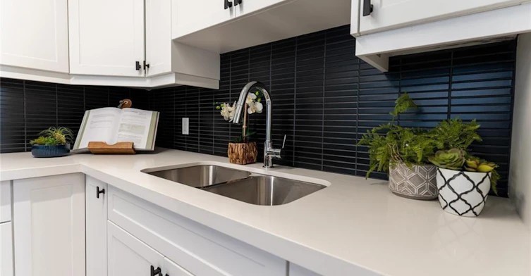 201-71 King George Road, Brantford, ON, N3R 5K2 - 8