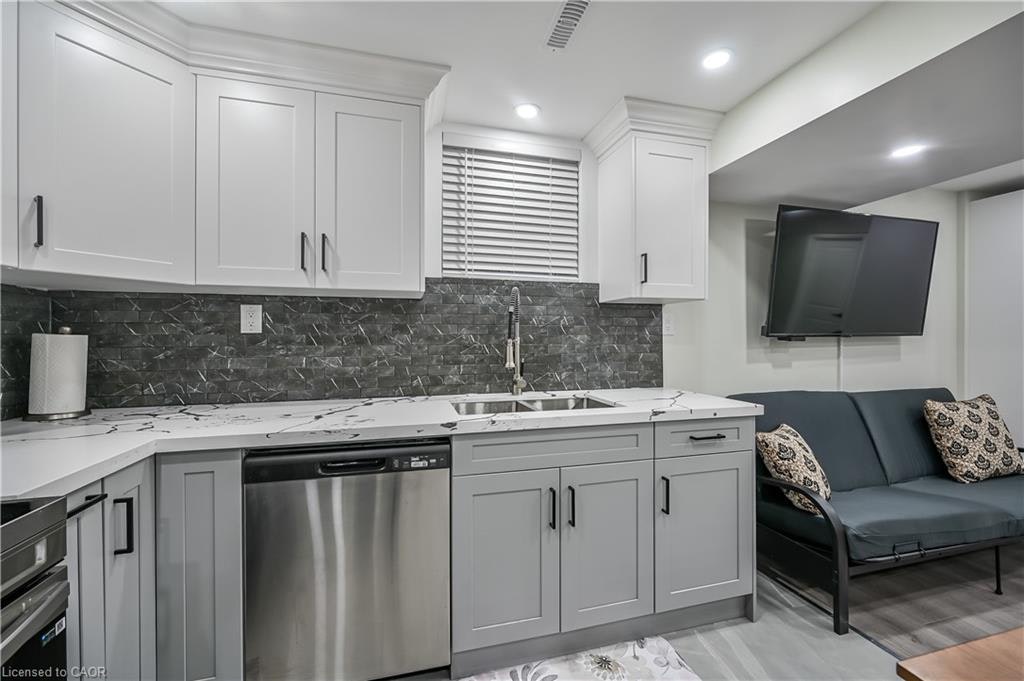 Lower Lvl-31 Joseph Court, Hamilton, ON, L9C 7J4 - 5
