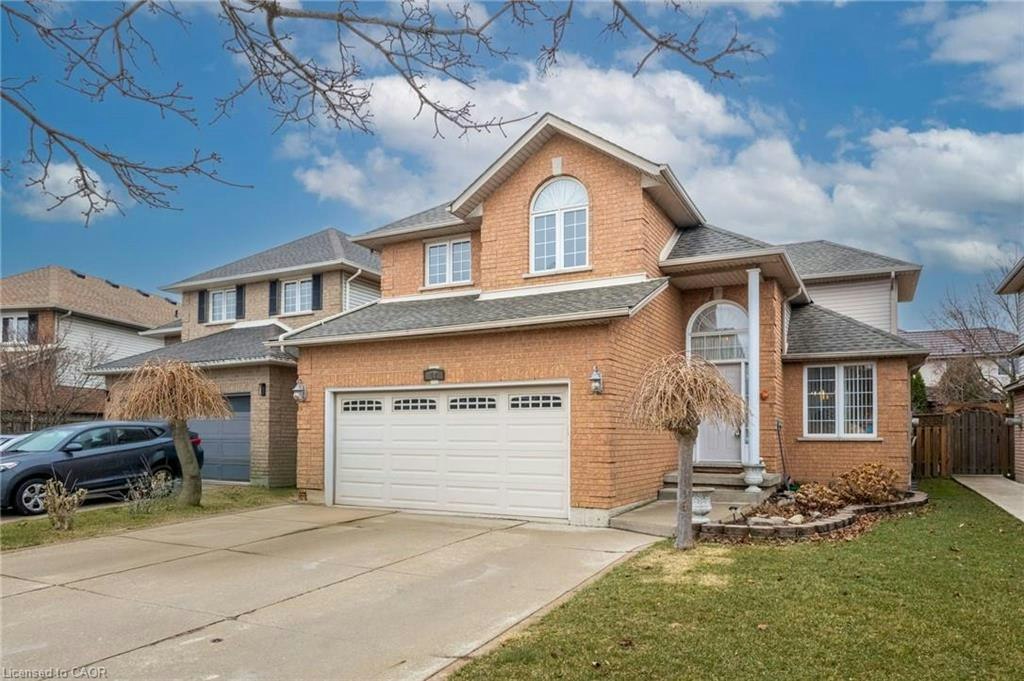 42 Hillgarden Avenue, Hamilton, ON, L8J 3R3