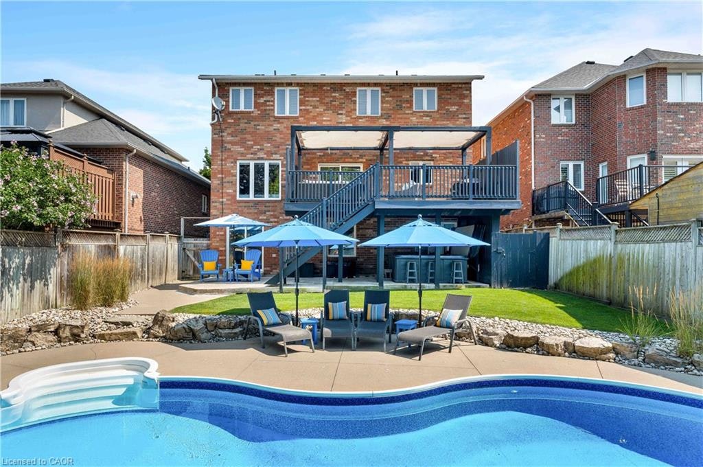 5 Volterra Court, Hamilton, ON, L8B 0K7