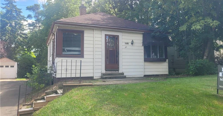 241 Haddon Avenue S, Hamilton, ON, L8S 1X9