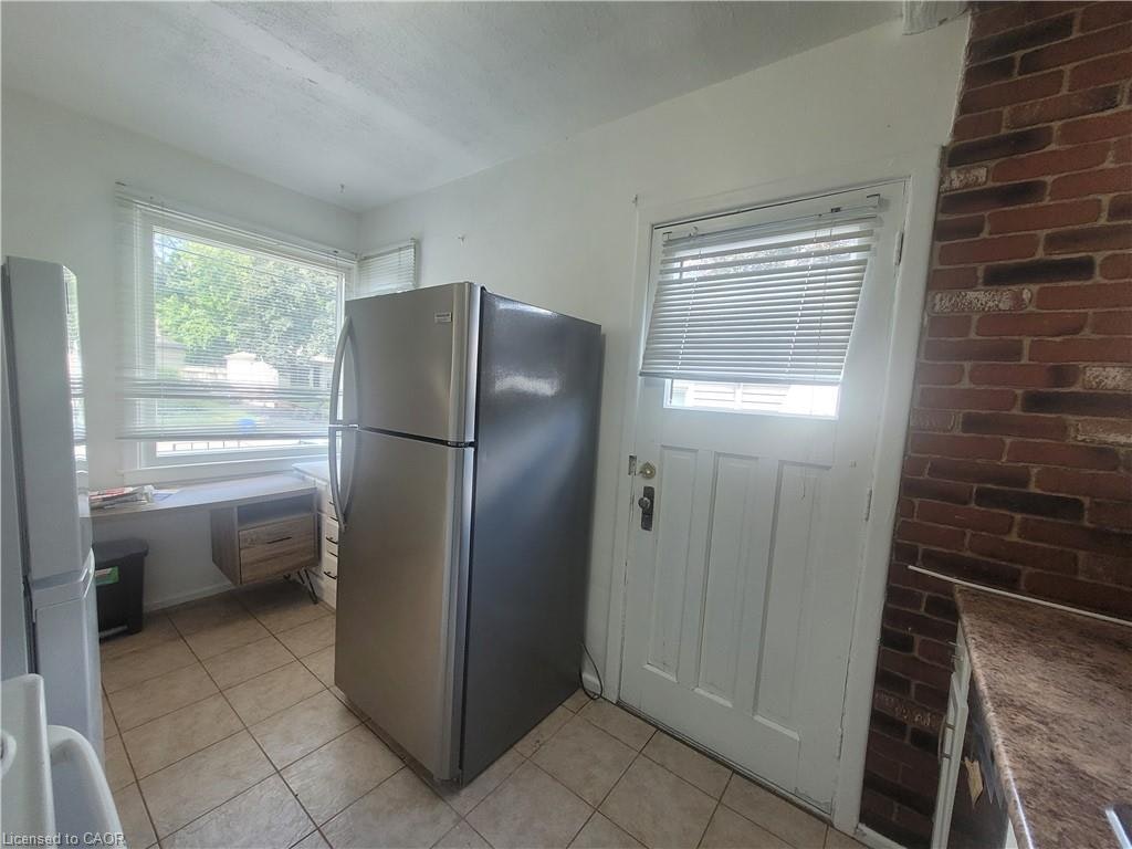 241 Haddon Avenue S, Hamilton, ON, L8S 1X9 - 10
