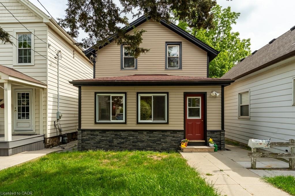15 Adelaide Street, Grimsby, ON, L3M 1X2