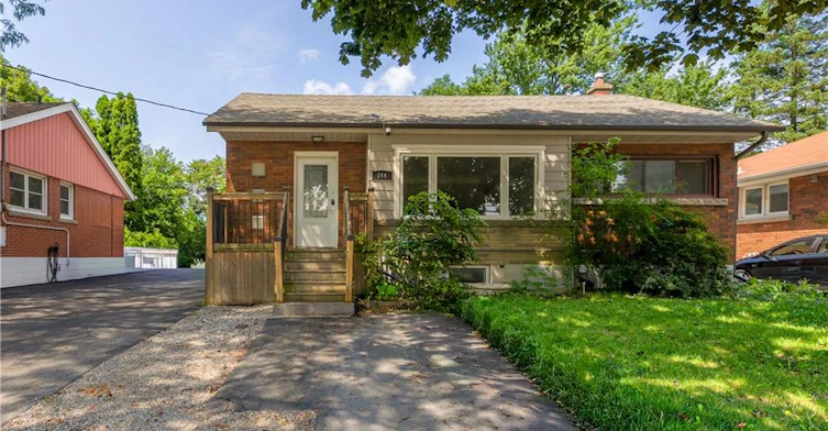 Upper-244 Upper Paradise Road, Hamilton, ON, L9C 5C2