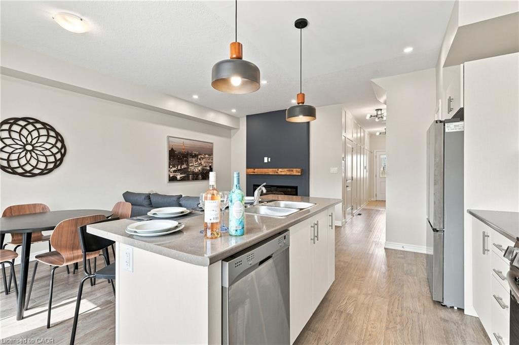 19 Mia Drive, Hamilton, ON, L9B 0K1 - 14