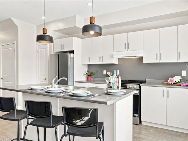 19 Mia Drive, Hamilton, ON, L9B 0K1 - 12