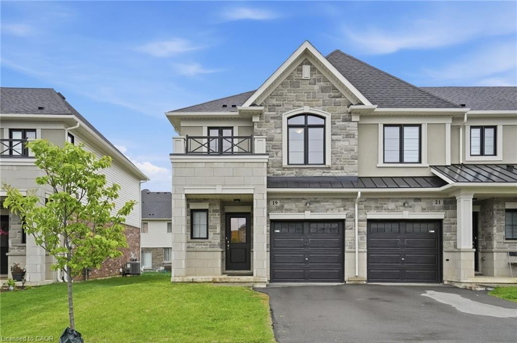 19 Mia Drive, Hamilton, ON, L9B 0K1