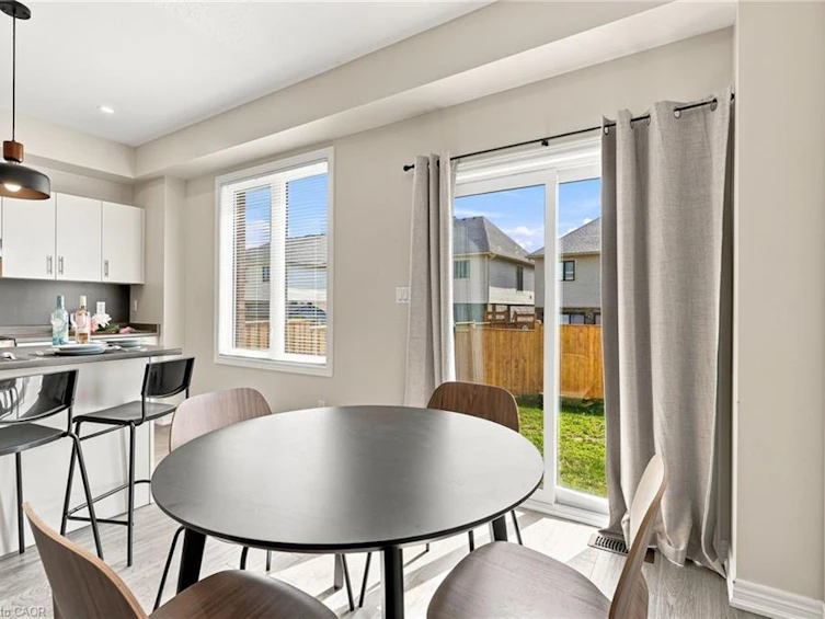 19 Mia Drive, Hamilton, ON, L9B 0K1 - 11