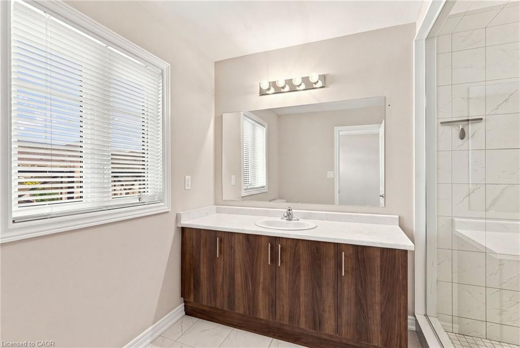 19 Mia Drive, Hamilton, ON, L9B 0K1 - 21