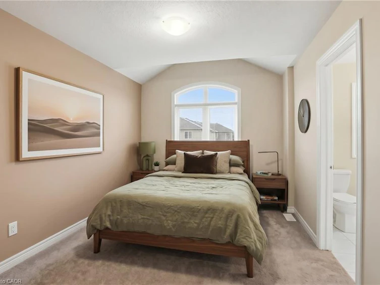 19 Mia Drive, Hamilton, ON, L9B 0K1 - 18