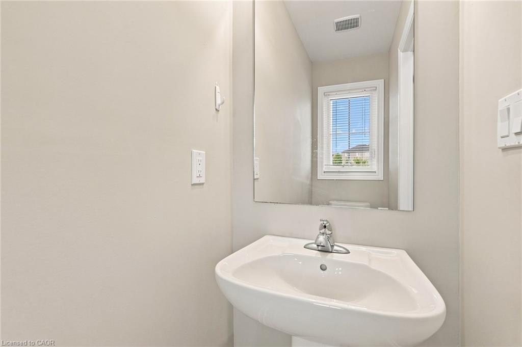 19 Mia Drive, Hamilton, ON, L9B 0K1 - 15