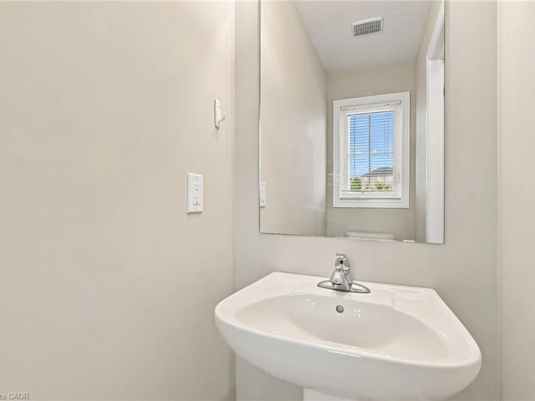 19 Mia Drive, Hamilton, ON, L9B 0K1 - 15