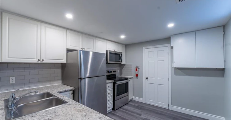 Lower-244 Upper Paradise Road, Hamilton, ON, L9C 5C2 - 3