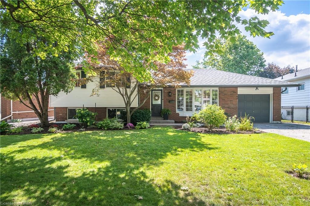 5410 Clive Crescent, Burlington, ON, L7L 3P1