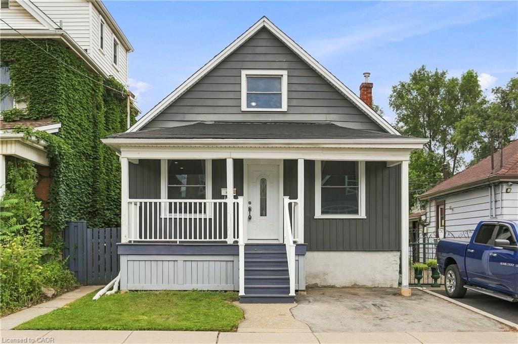 241 Rosslyn Avenue N, Hamilton, ON, L8L 7P9
