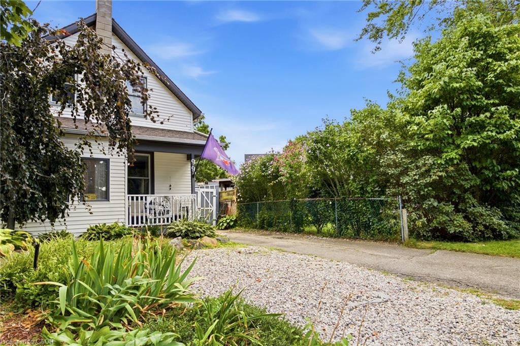 99 Dufferin Street, Stratford, ON, N5A 2G7