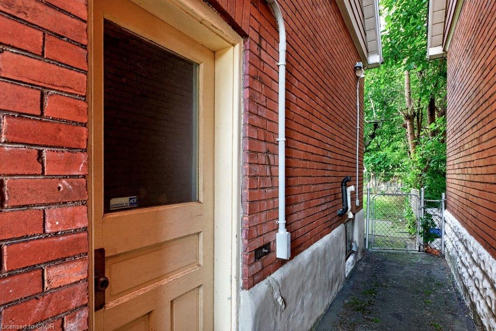 58 Belmont Avenue, Hamilton, ON, L8L 7M1 - 38